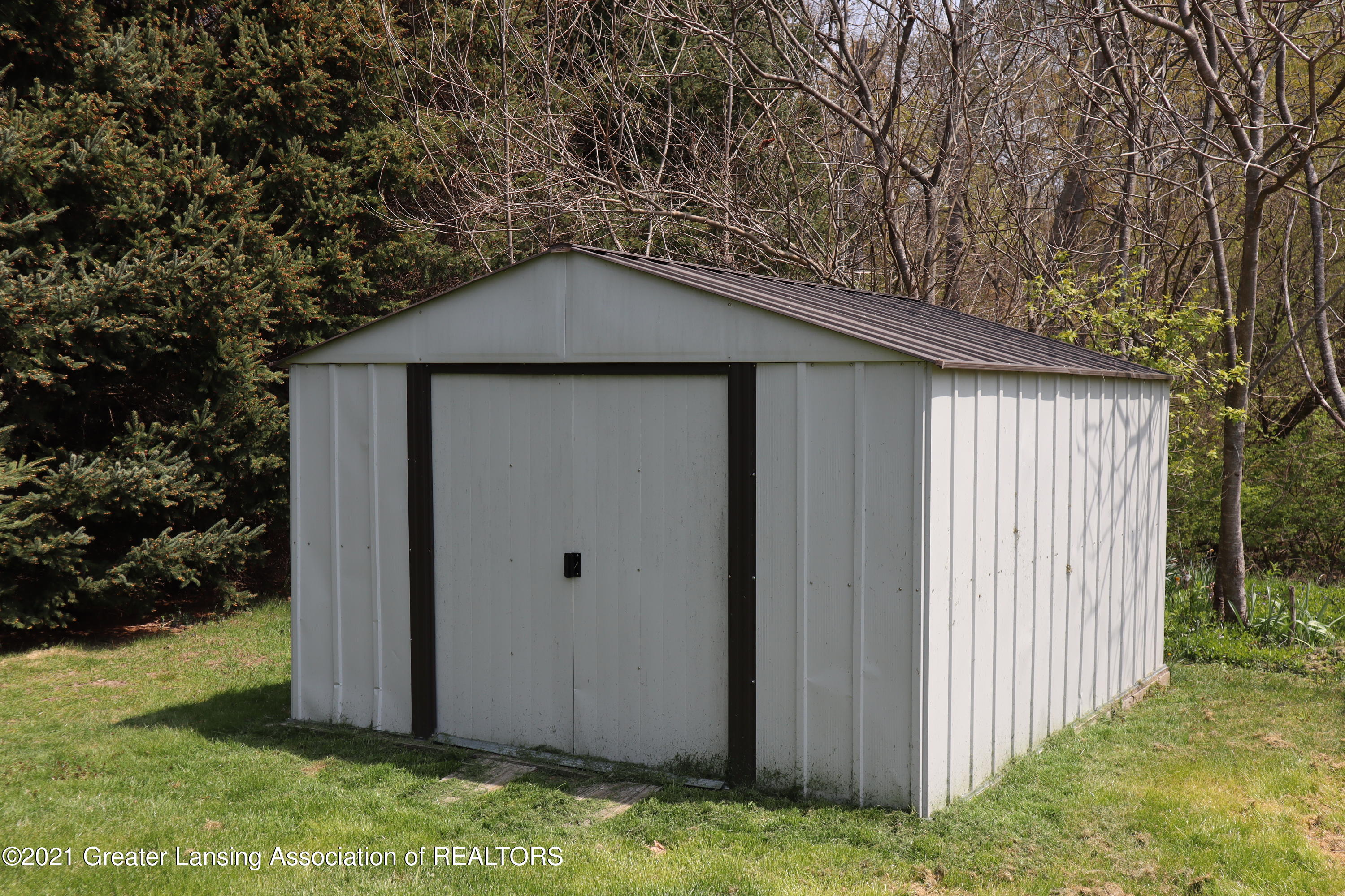 6021 Steele Road Eaton Rapids, MI 48827 - Photo 6 of 27 950DB328-5019-4185-A016-24EF0514438E