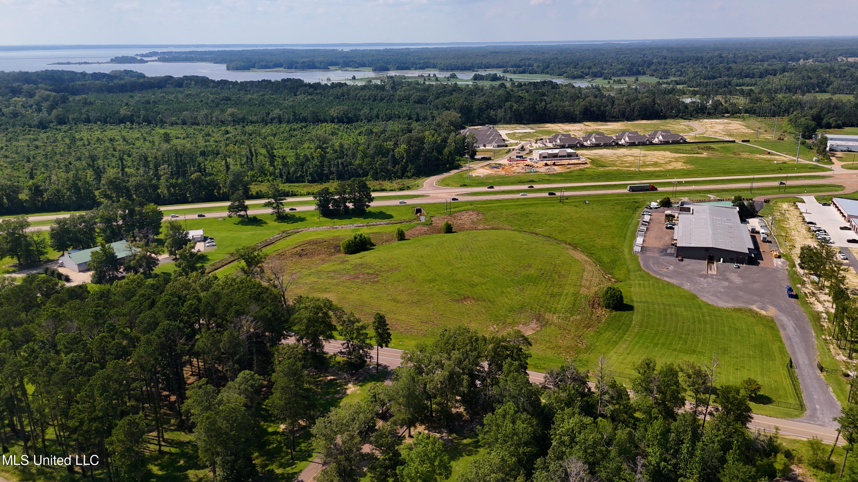 DJI_20250707155952_0882_D.00_00_09_28.St