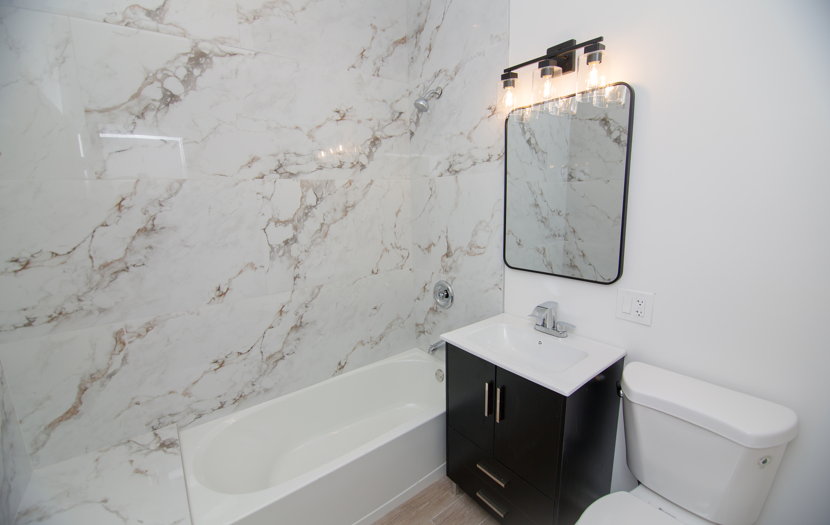 5618 South May Street Chicago, IL 60621 - Photo 8 of 15 Gallery Image 8