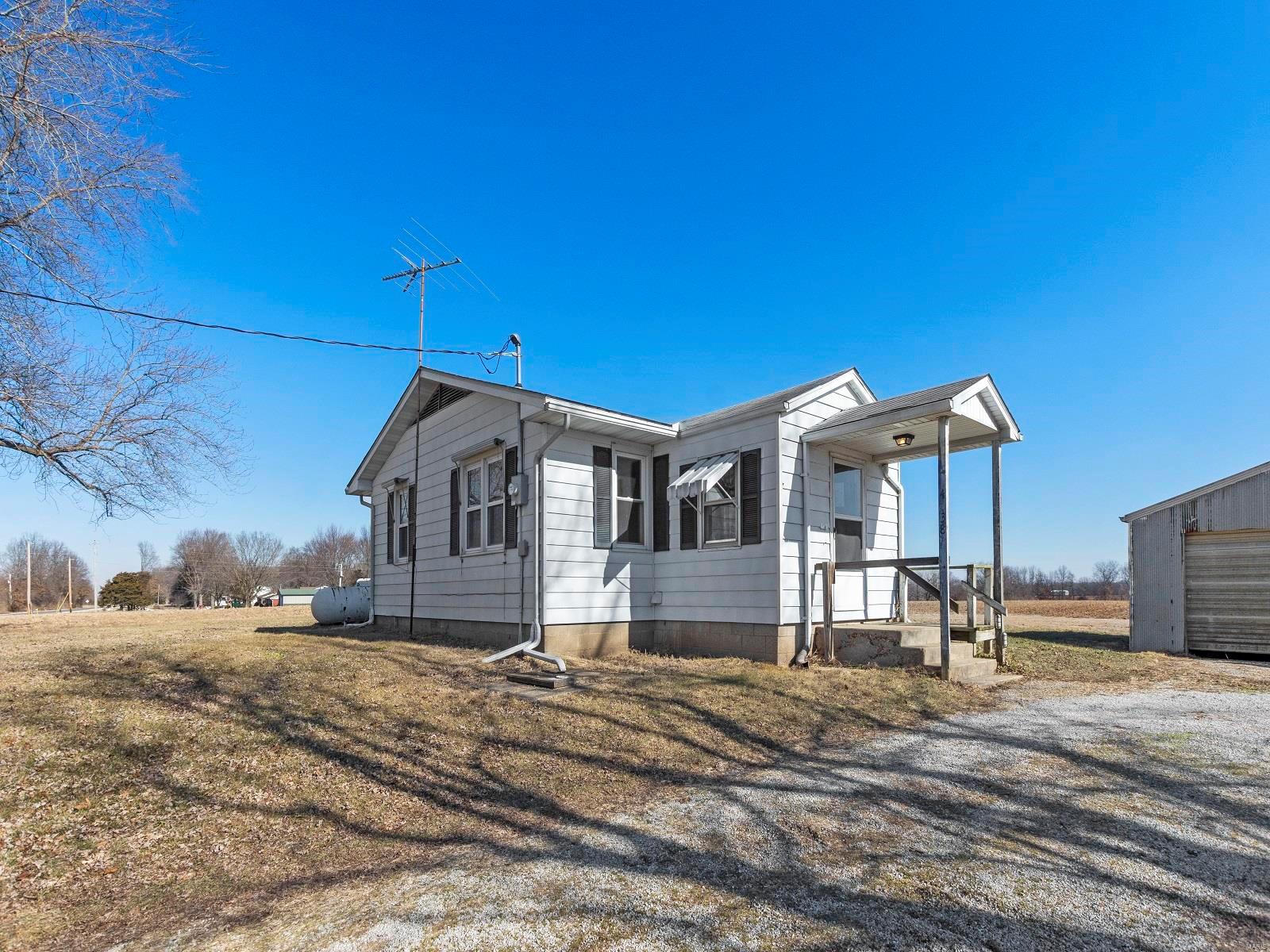 4838 Kaskaskia Road Waterloo, IL 62298 - Photo 2 of 25