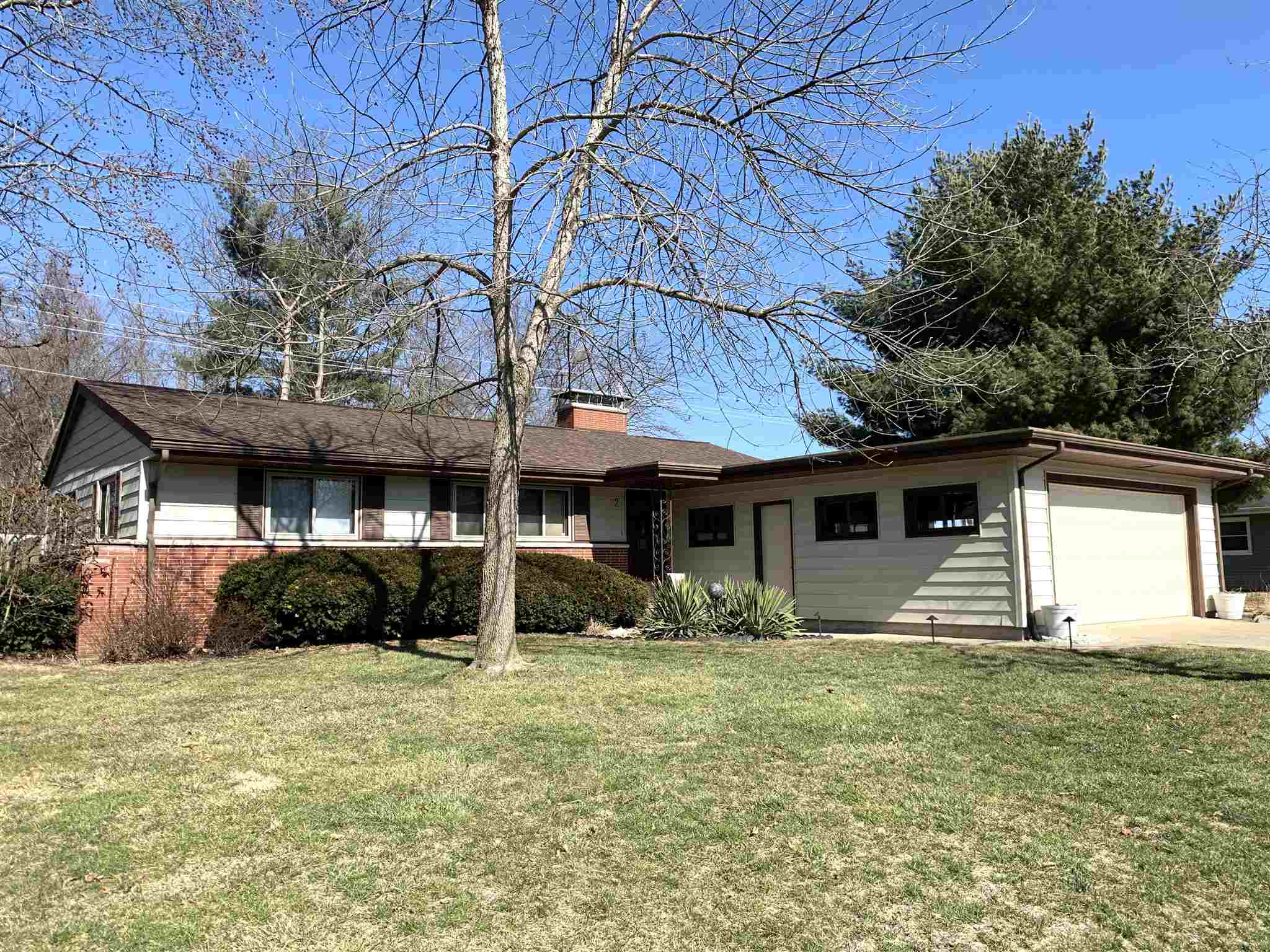2 Twilight Lane Springfield, IL 62712 - Photo 2 of 41