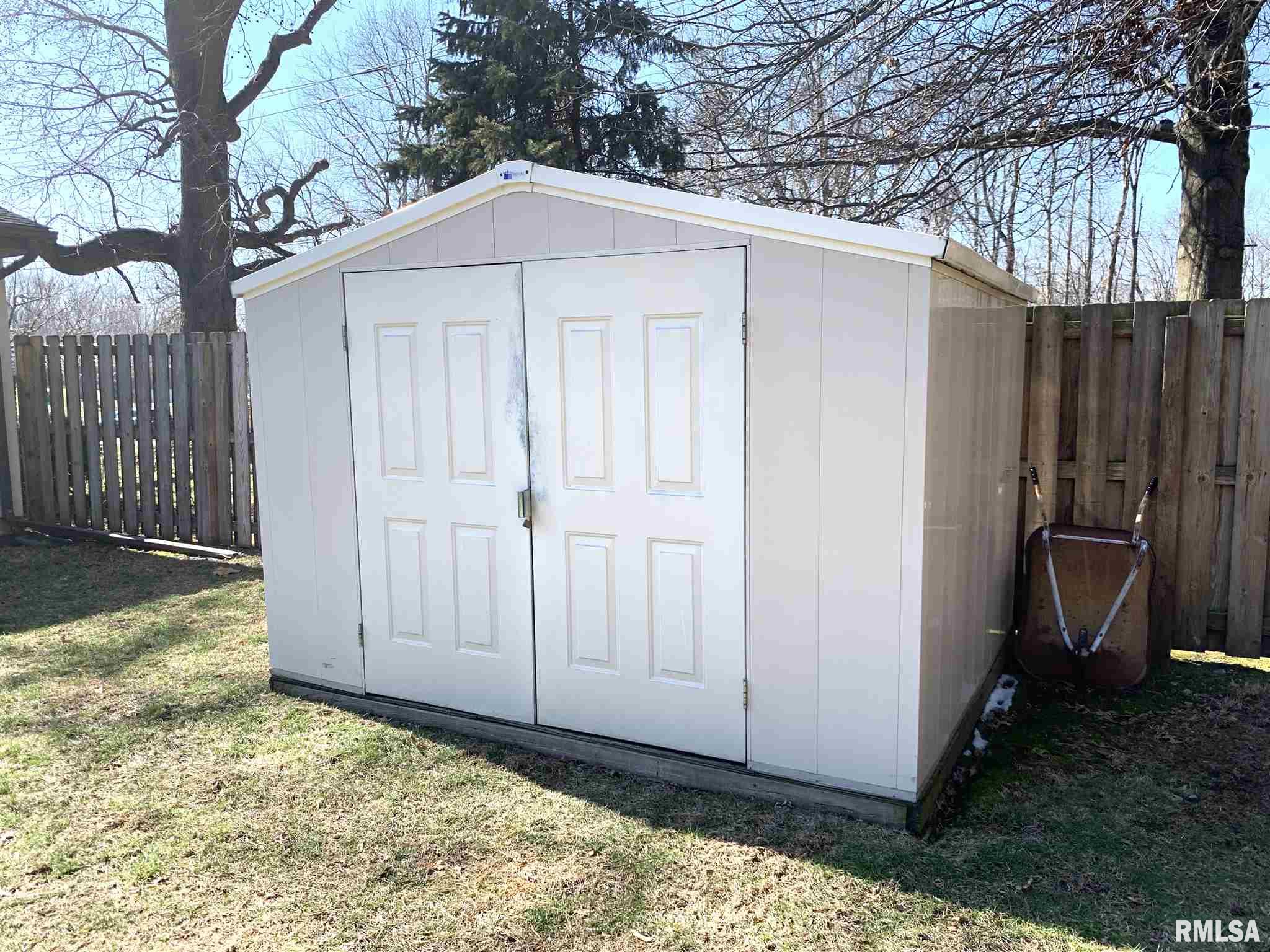 2 Twilight Lane Springfield, IL 62712 - Photo 7 of 41