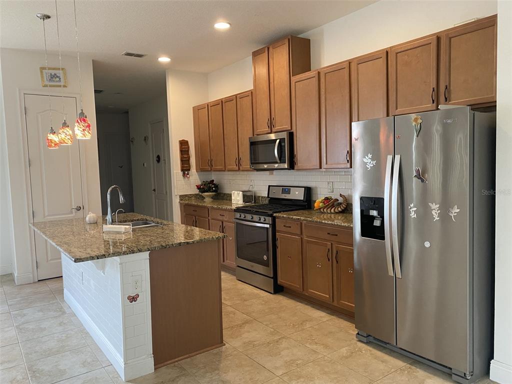 2410 Datura Loop St. Cloud, FL 34772 - Photo 8 of 30