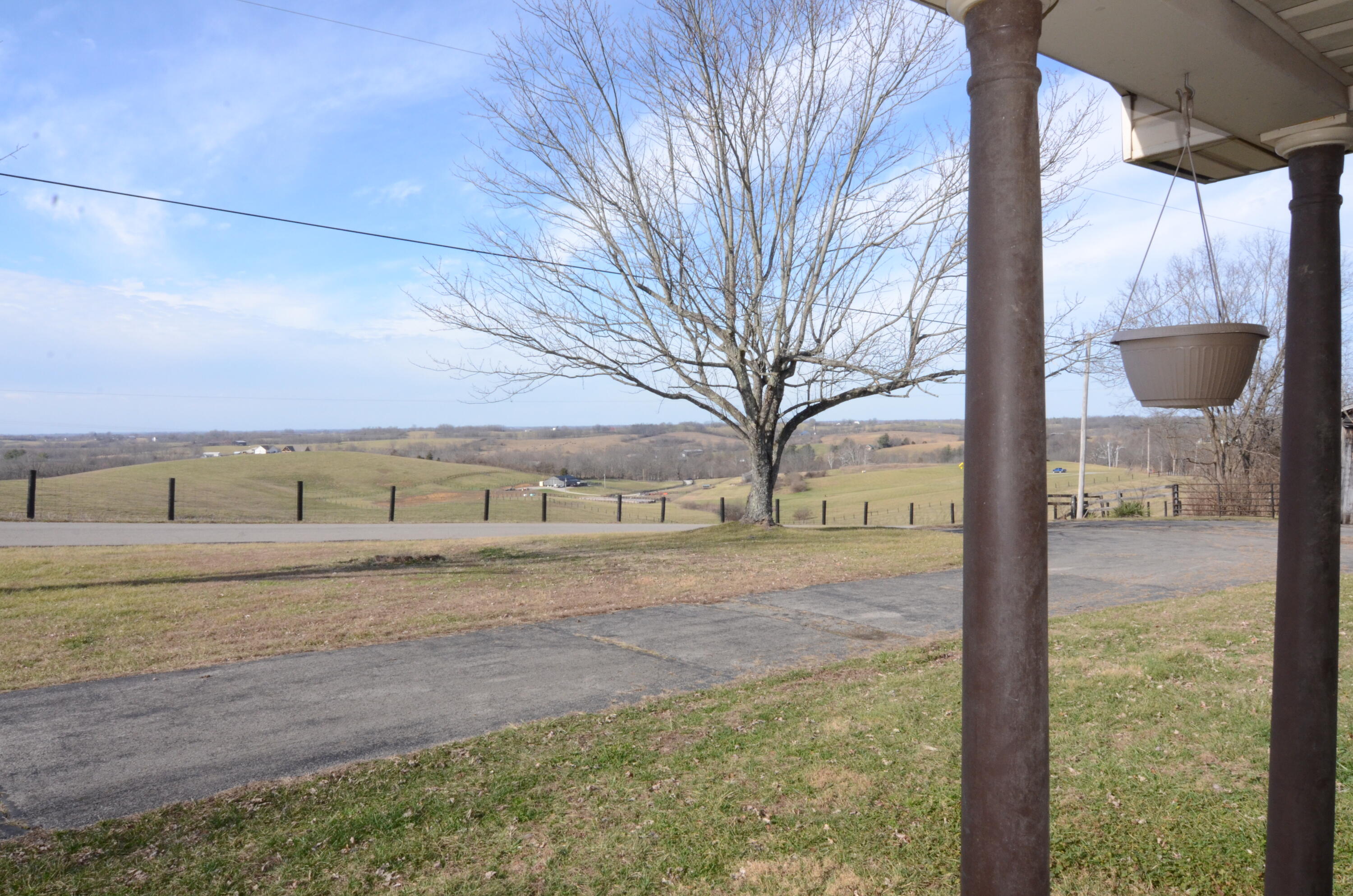 4180 Bybee Road Winchester, KY 40391 - Photo 6 of 44 PIC_4308