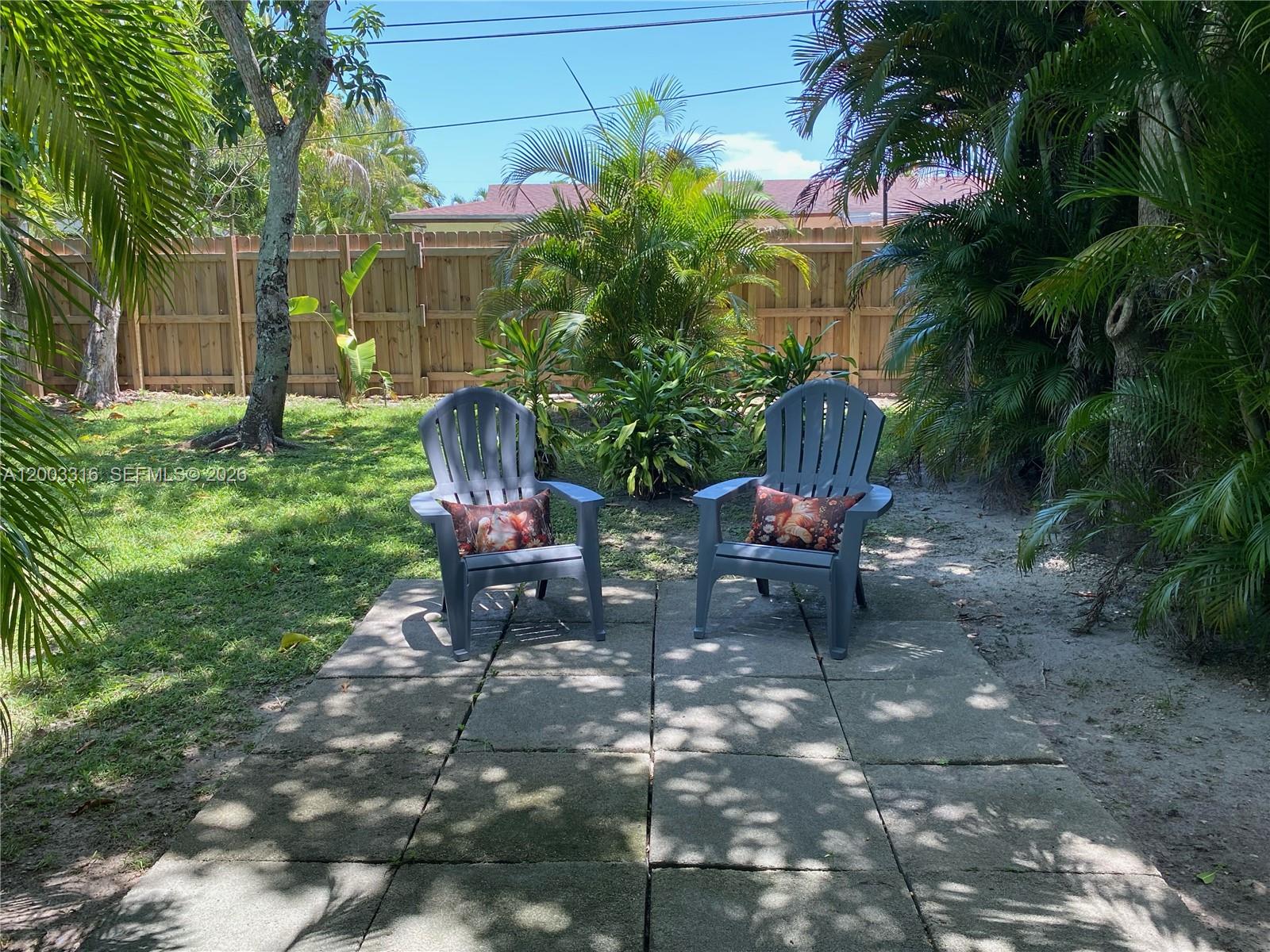 9840 Southwest 165th Terrace Miami, FL 33157 - Photo 15 of 16