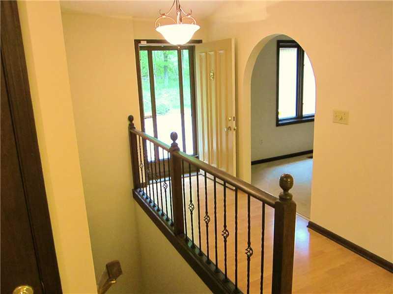 8224 Mud Creek Road Indianapolis, IN 46256 - Photo 2 of 19