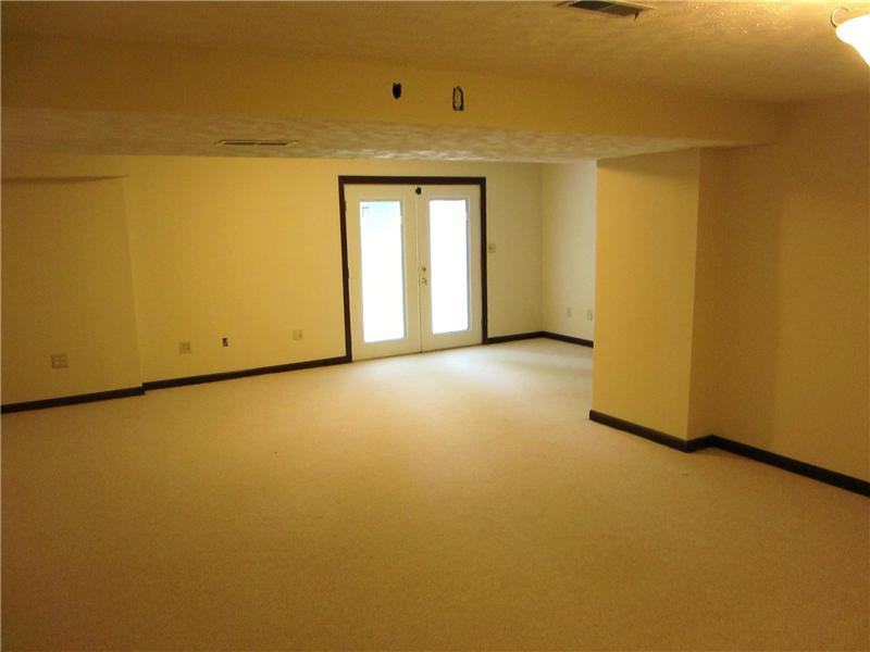 8224 Mud Creek Road Indianapolis, IN 46256 - Photo 8 of 19