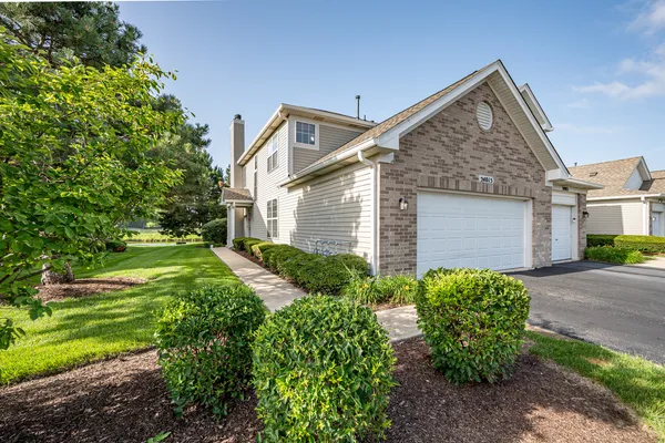$319,900 | 24015 Pear Tree Circle, Plainfield, IL 60585