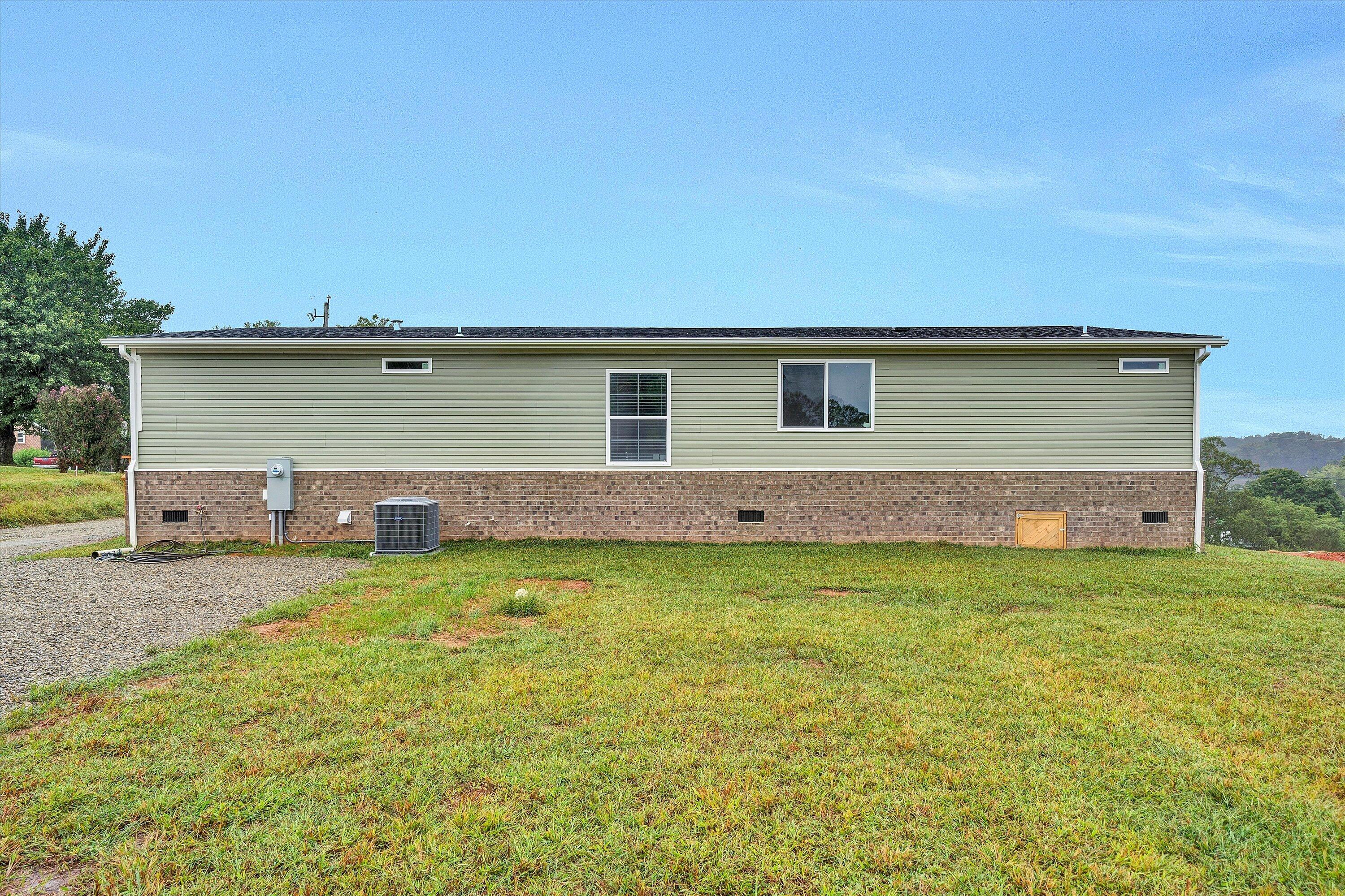 145 Highfield Road Rocky Mount, VA 24151 - Photo 24 of 25 Rear of Home
