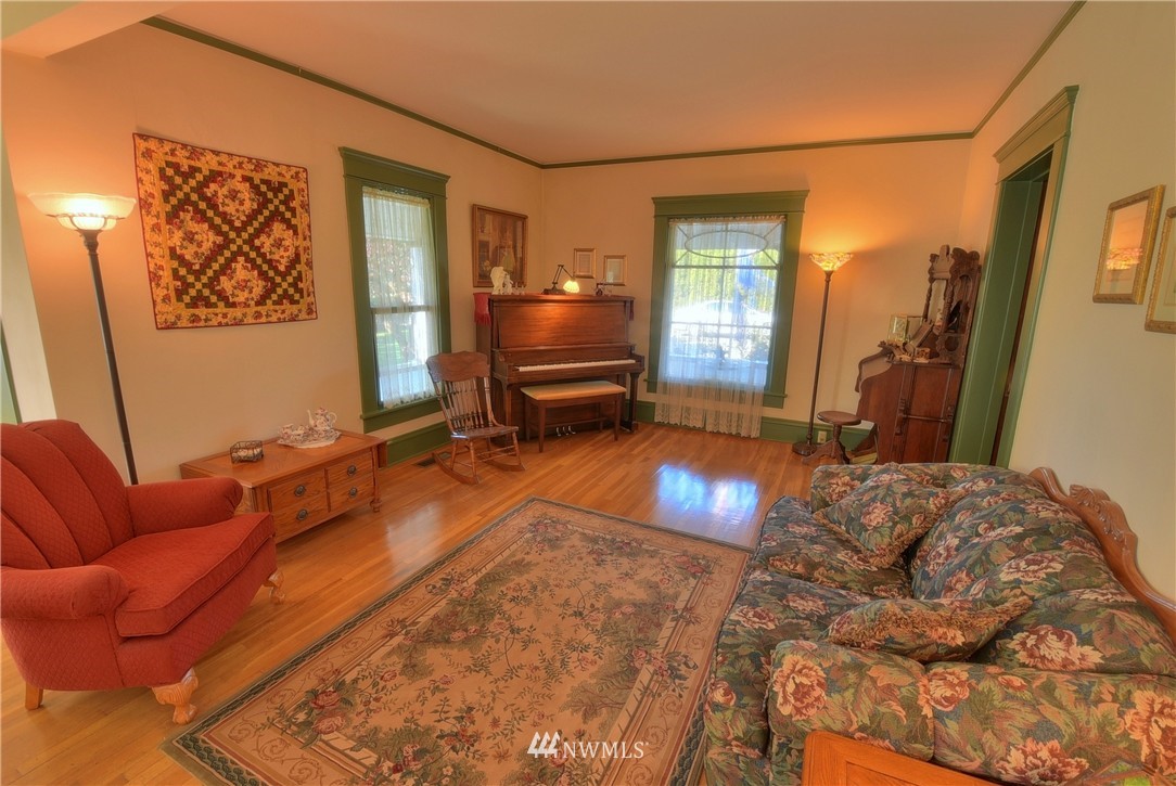 589 East Badger Road Lynden, WA 98264 - Photo 2 of 25 Gallery Image 2