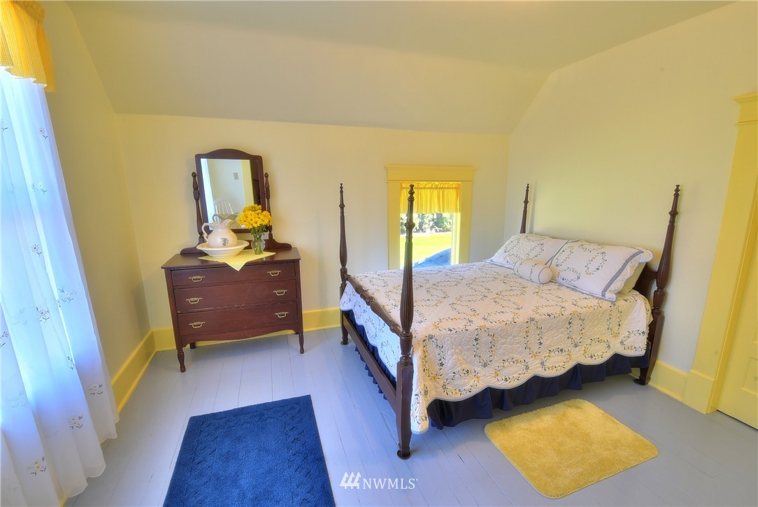 589 East Badger Road Lynden, WA 98264 - Photo 13 of 25 Gallery Image 13