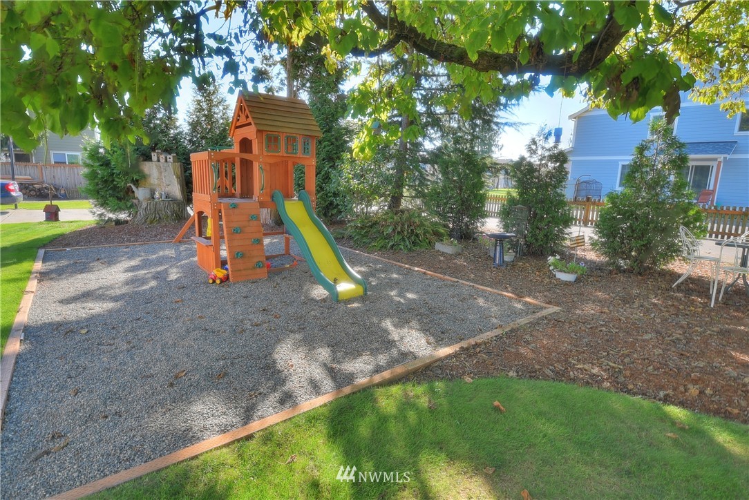 589 East Badger Road Lynden, WA 98264 - Photo 22 of 25 Gallery Image 22