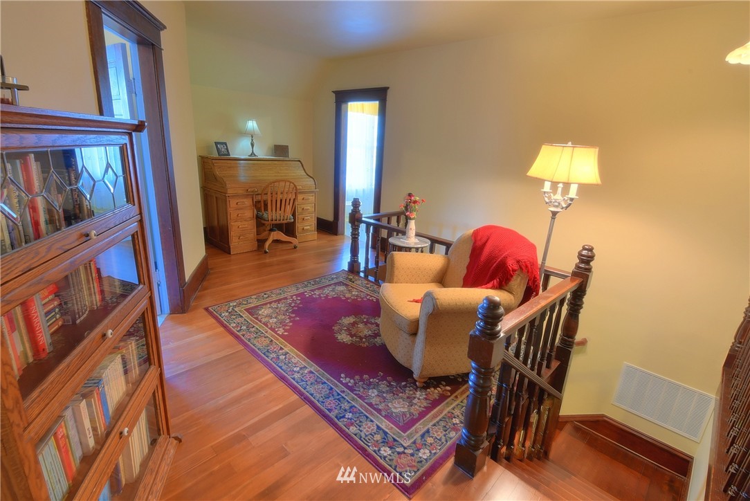 589 East Badger Road Lynden, WA 98264 - Photo 10 of 25 Gallery Image 10
