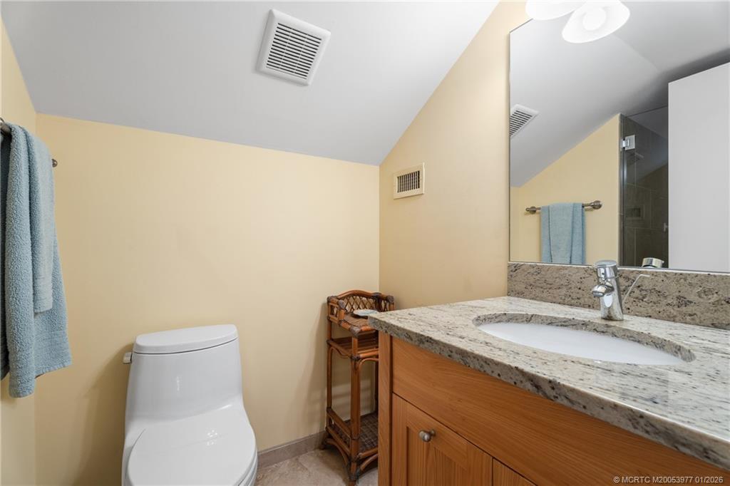 291 Northeast Edgewater Drive Stuart, FL 34996 - Photo 29 of 50 Bathroom - Upstairs
