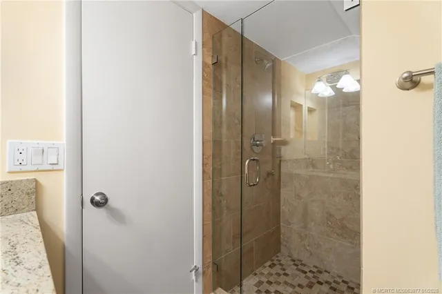 $675,000 | 291 Northeast Edgewater Drive, Stuart, FL 34996