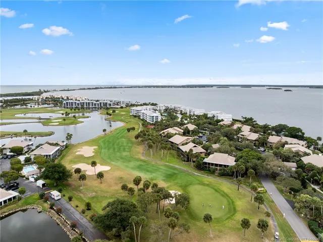 $675,000 | 291 Northeast Edgewater Drive, Stuart, FL 34996