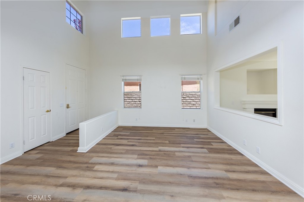 25620 Wordsworth Lane Stevenson Ranch, CA 91381 - Photo 2 of 25