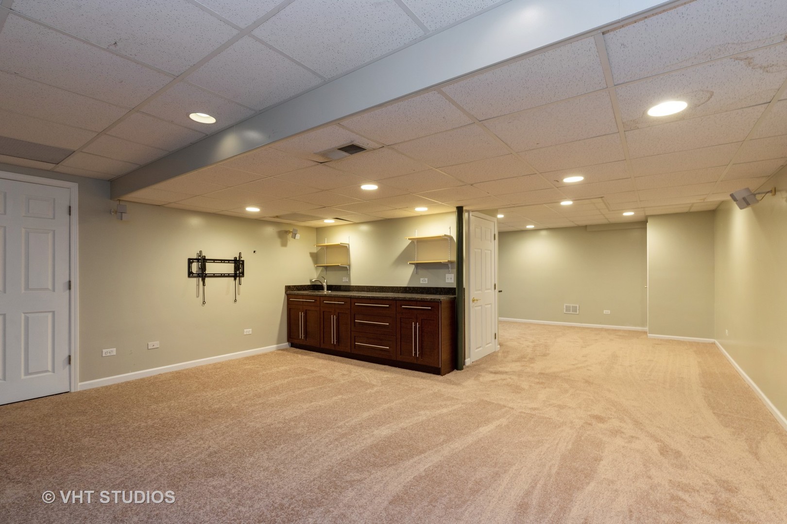 451 Cross Road Gurnee, IL 60031 - Photo 9 of 12 Gallery Image 9