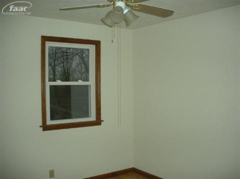 13868 South Cork Road Perry, MI 48872 - Photo 9 of 14 20153151-8.JPG