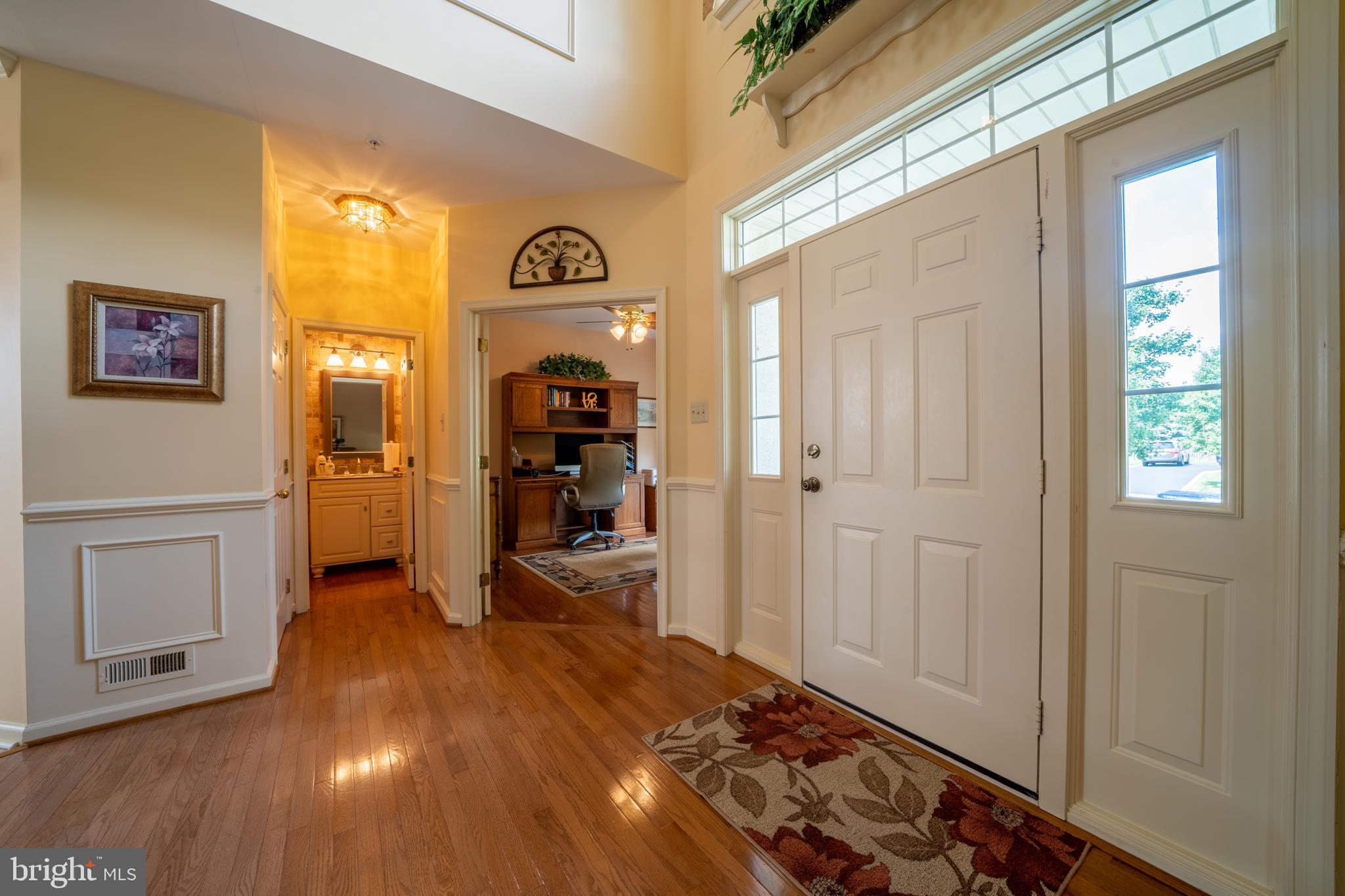 122 Statesman Road Chalfont, PA 18914 - Photo 13 of 54 Interior Front Entrance