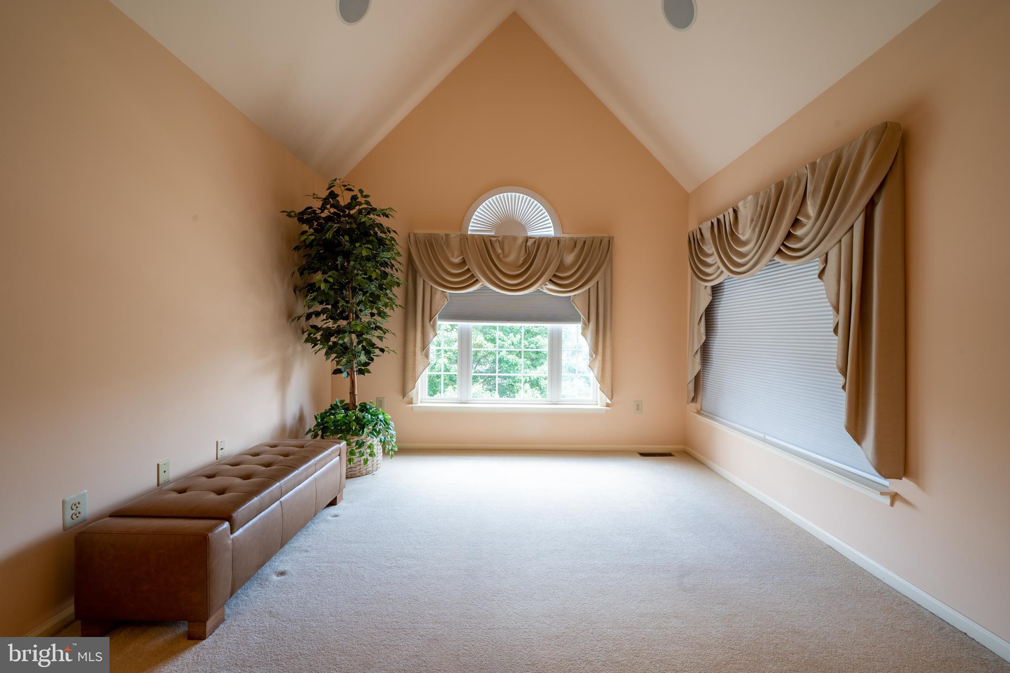 122 Statesman Road Chalfont, PA 18914 - Photo 43 of 54 Master Bedroom Sitting Area