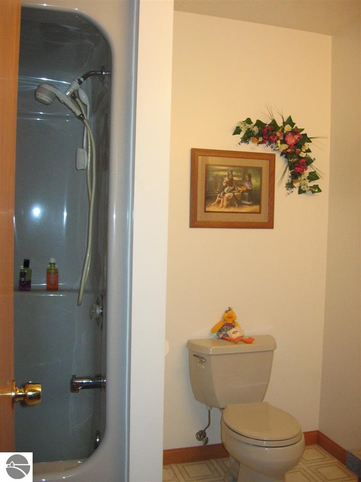 3955 Putnam Road Hale, MI 48739 - Photo 18 of 26 1798106-17.JPG