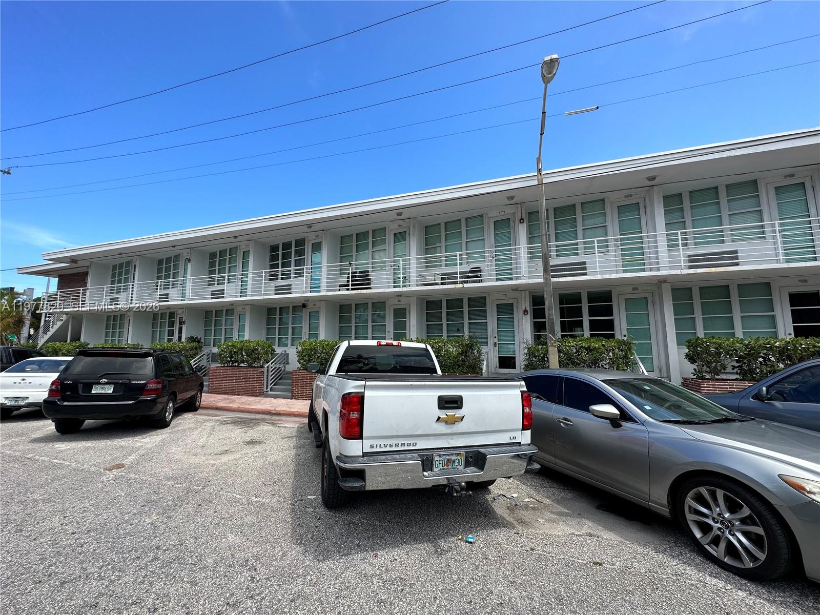 300 74th Street, Unit 6 Miami Beach, FL 33141 - Photo 5 of 6