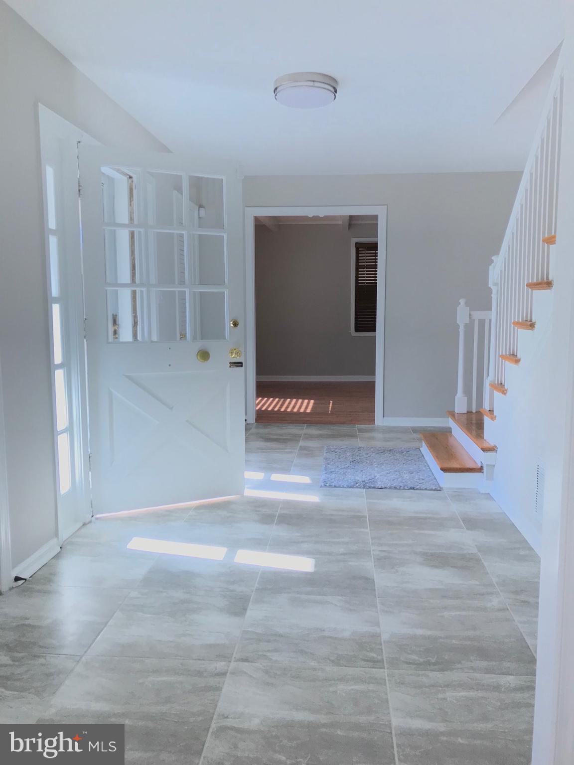8212 Mockingbird Drive Annandale, VA 22003 - Photo 5 of 25 Foyer