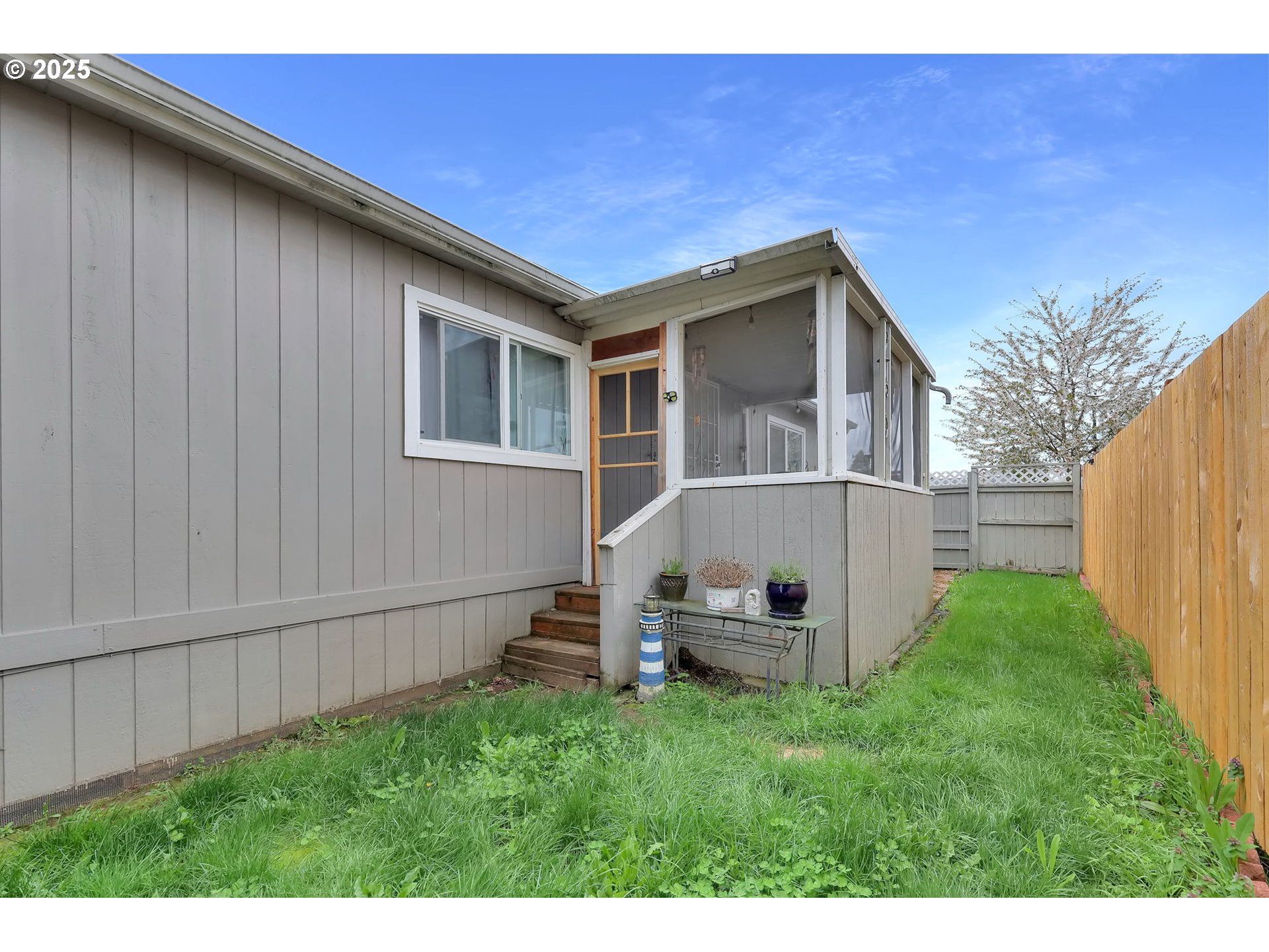4990 Morely Loop Eugene, OR 97402 - Photo 32 of 36 Yard