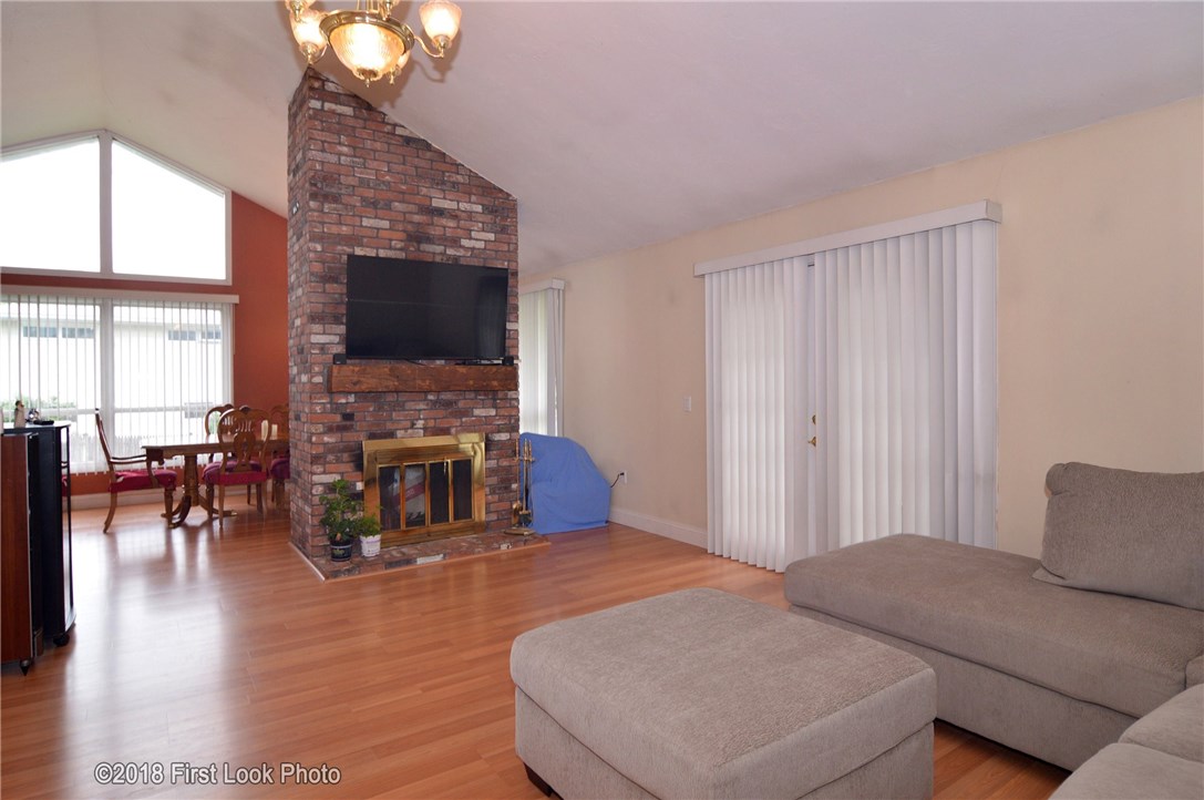 44 Bagley Road Warwick, RI 02888 - Photo 12 of 30