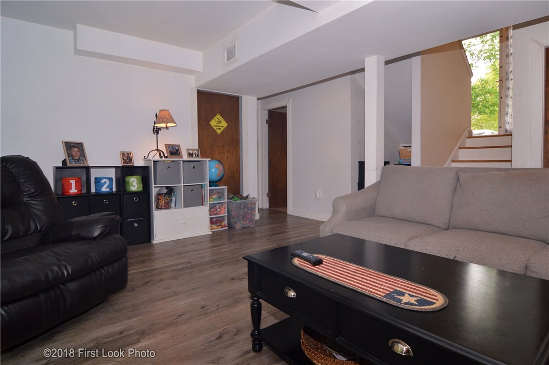 44 Bagley Road Warwick, RI 02888 - Photo 26 of 30