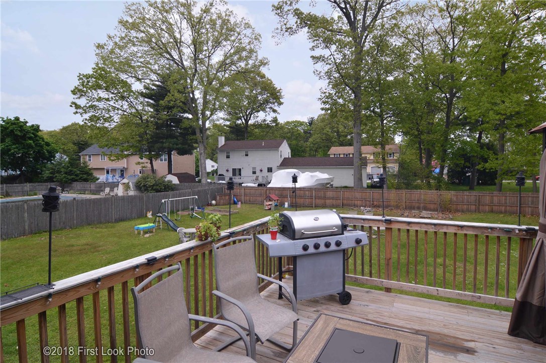 44 Bagley Road Warwick, RI 02888 - Photo 27 of 30