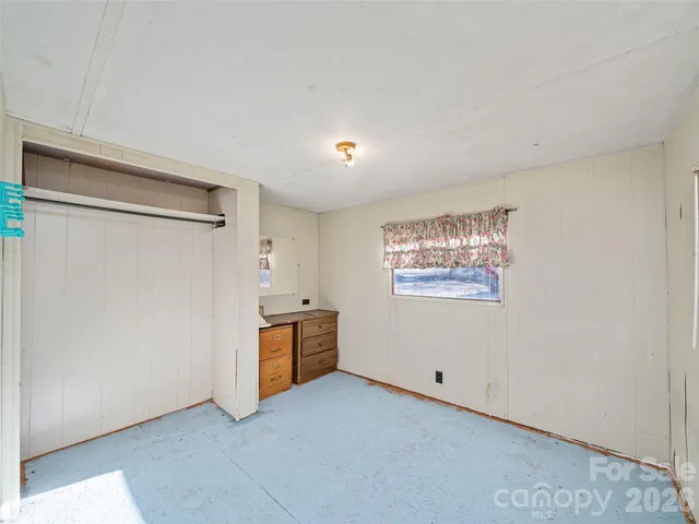 $85,000 | 1905 Old Spartanburg Road, Hendersonville, NC 28792