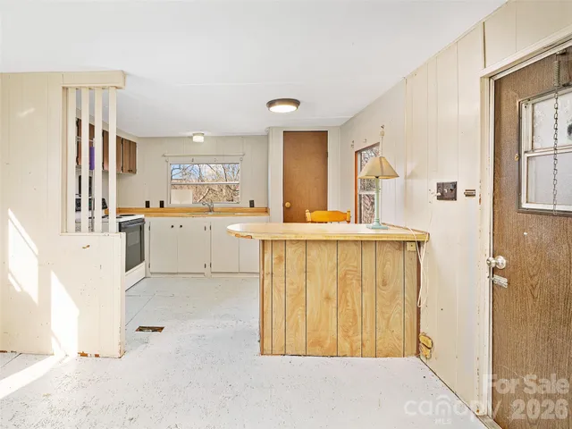 $85,000 | 1905 Old Spartanburg Road, Hendersonville, NC 28792