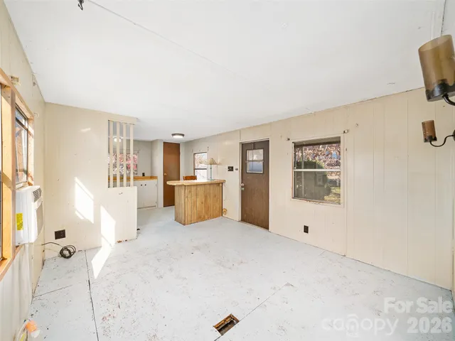 $85,000 | 1905 Old Spartanburg Road, Hendersonville, NC 28792