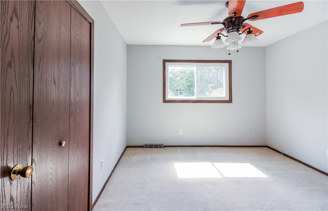 4663 McFarland Road Cleveland, OH 44121 - Photo 15 of 22
