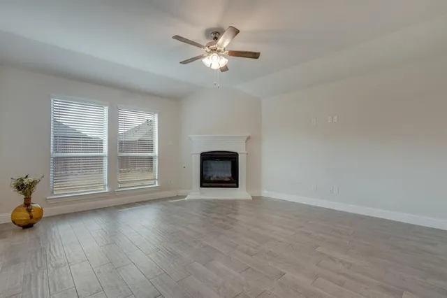 $2,200 | 3017 Cobalt Drive, Aubrey, TX 76227