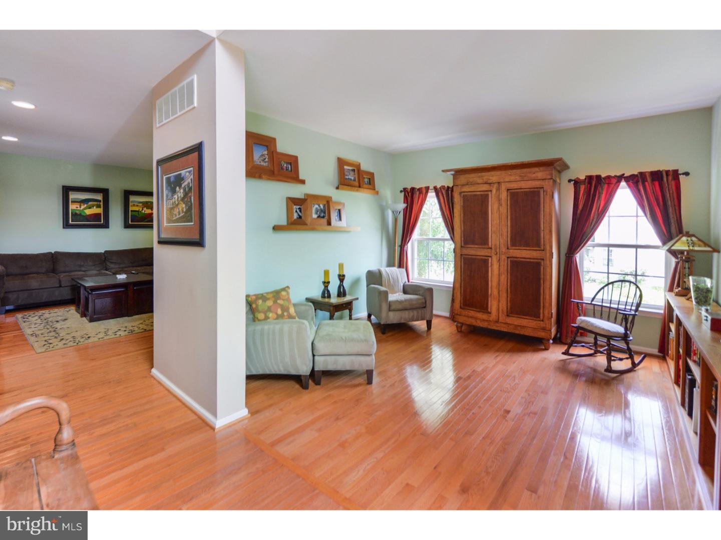 12 Ridgeview Road Delran, NJ 08075 - Photo 3 of 25 Gallery Image 3