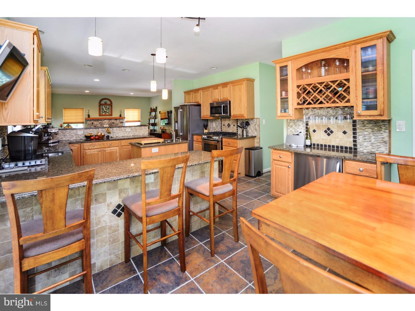 12 Ridgeview Road Delran, NJ 08075 - Photo 5 of 25 Gallery Image 5