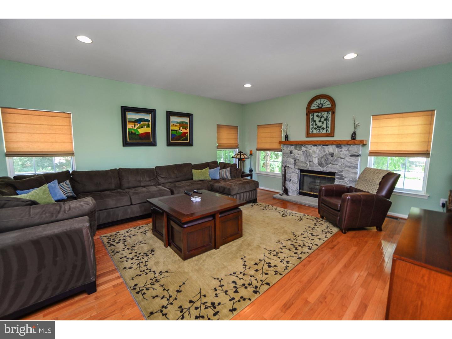 12 Ridgeview Road Delran, NJ 08075 - Photo 10 of 25 Gallery Image 10