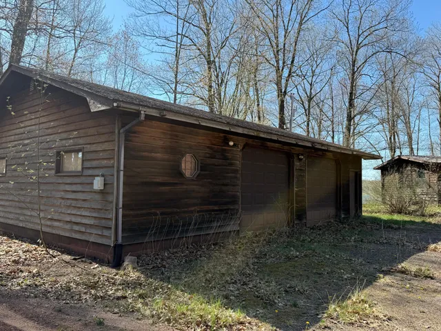 $300,000 | 1940 Soper Lake Lane, Holyoke, MN 55749