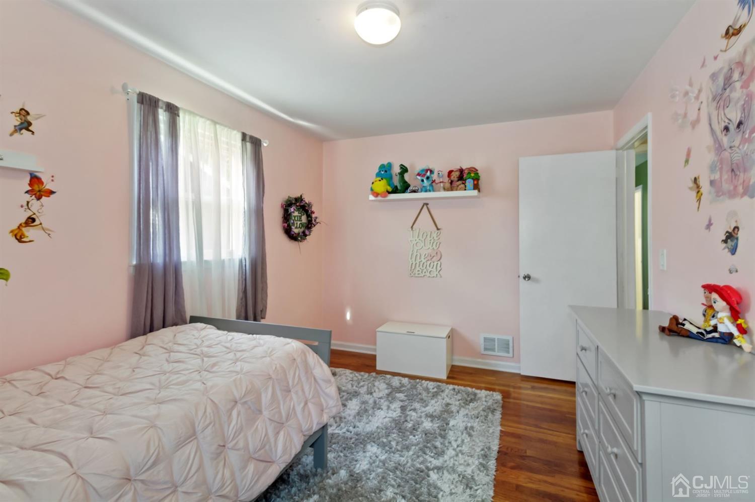 195 Valley View Road Hillside, NJ 07205 - Photo 17 of 29 Gallery Image 17