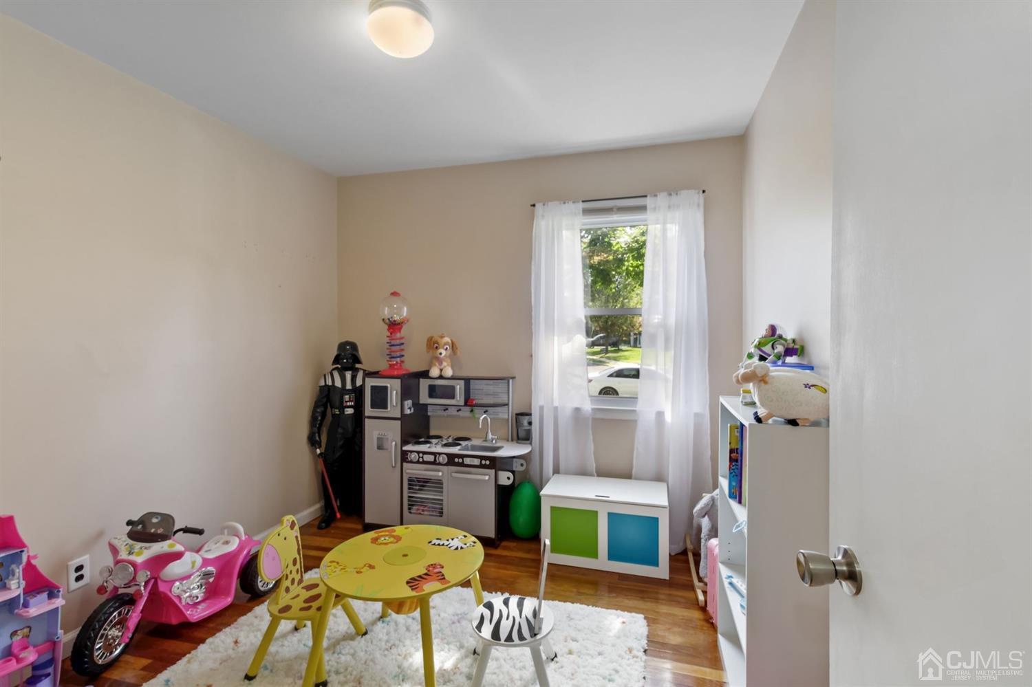 195 Valley View Road Hillside, NJ 07205 - Photo 18 of 29 Gallery Image 18