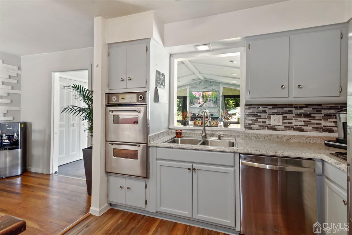 195 Valley View Road Hillside, NJ 07205 - Photo 7 of 29 Gallery Image 7