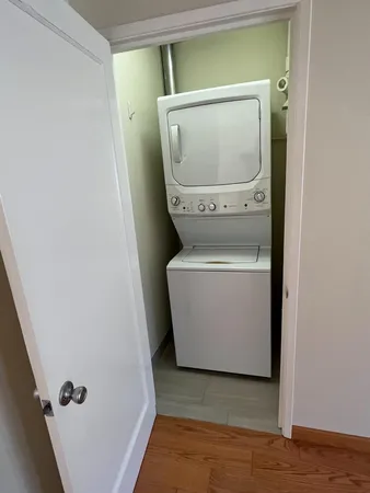 $3,600 | 860 Live Oak Avenue, Unit 3, Menlo Park, CA 94025