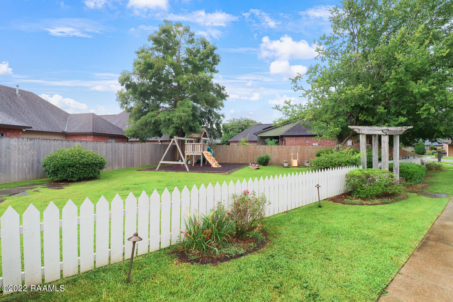 110 Derby Lane Lafayette, LA 70508 - Photo 23 of 23 110 Derby-22