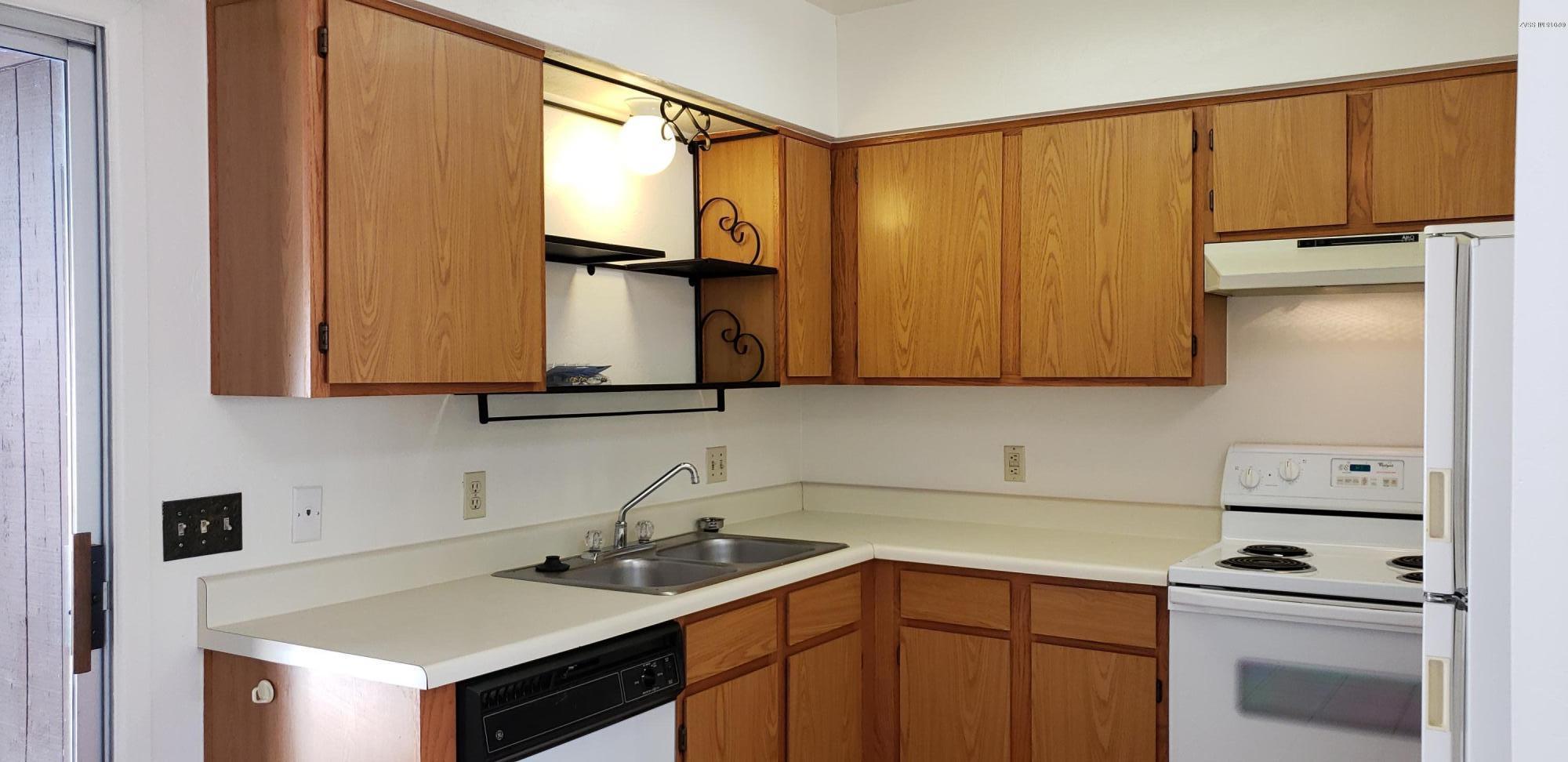 211 West Roger Road, Unit 19 Tucson, AZ 85705 - Photo 6 of 13