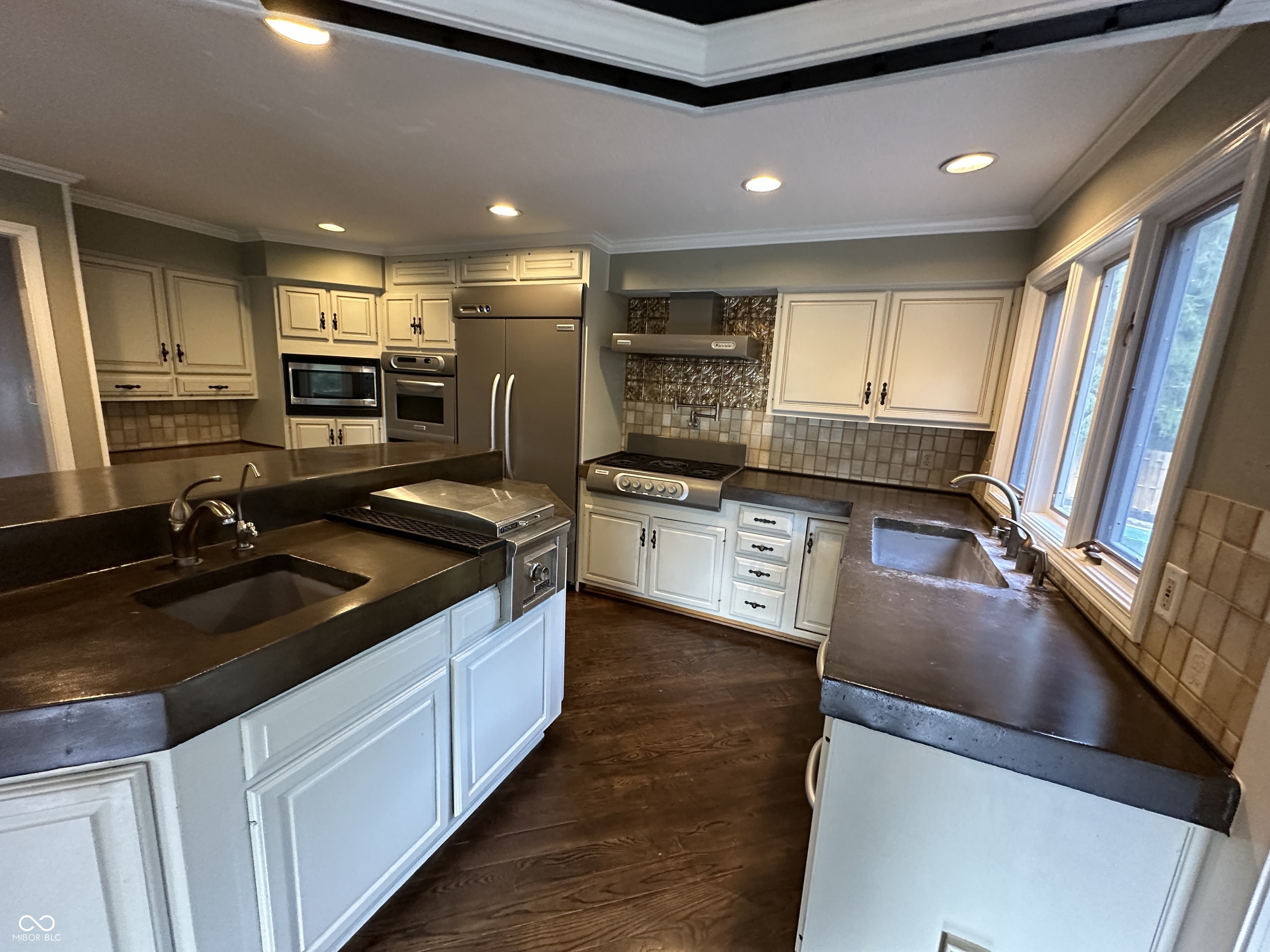 13658 Smokey Ridge Place Carmel, IN 46033 - Photo 2 of 5 Gallery Image 2