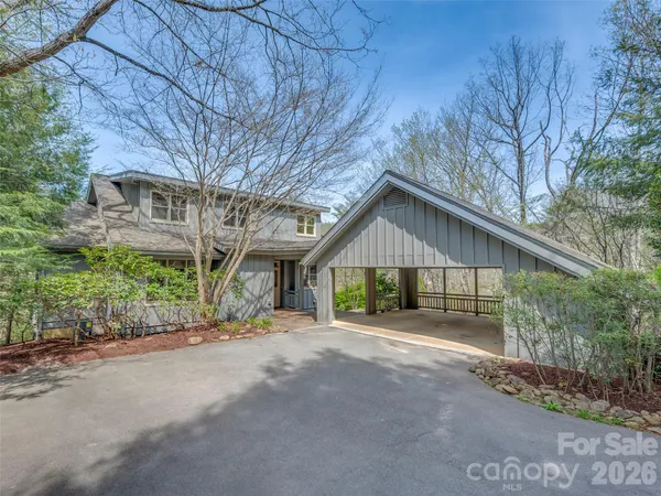 $750,000 | 4 Wild Ivy Run, Hendersonville, NC 28739
