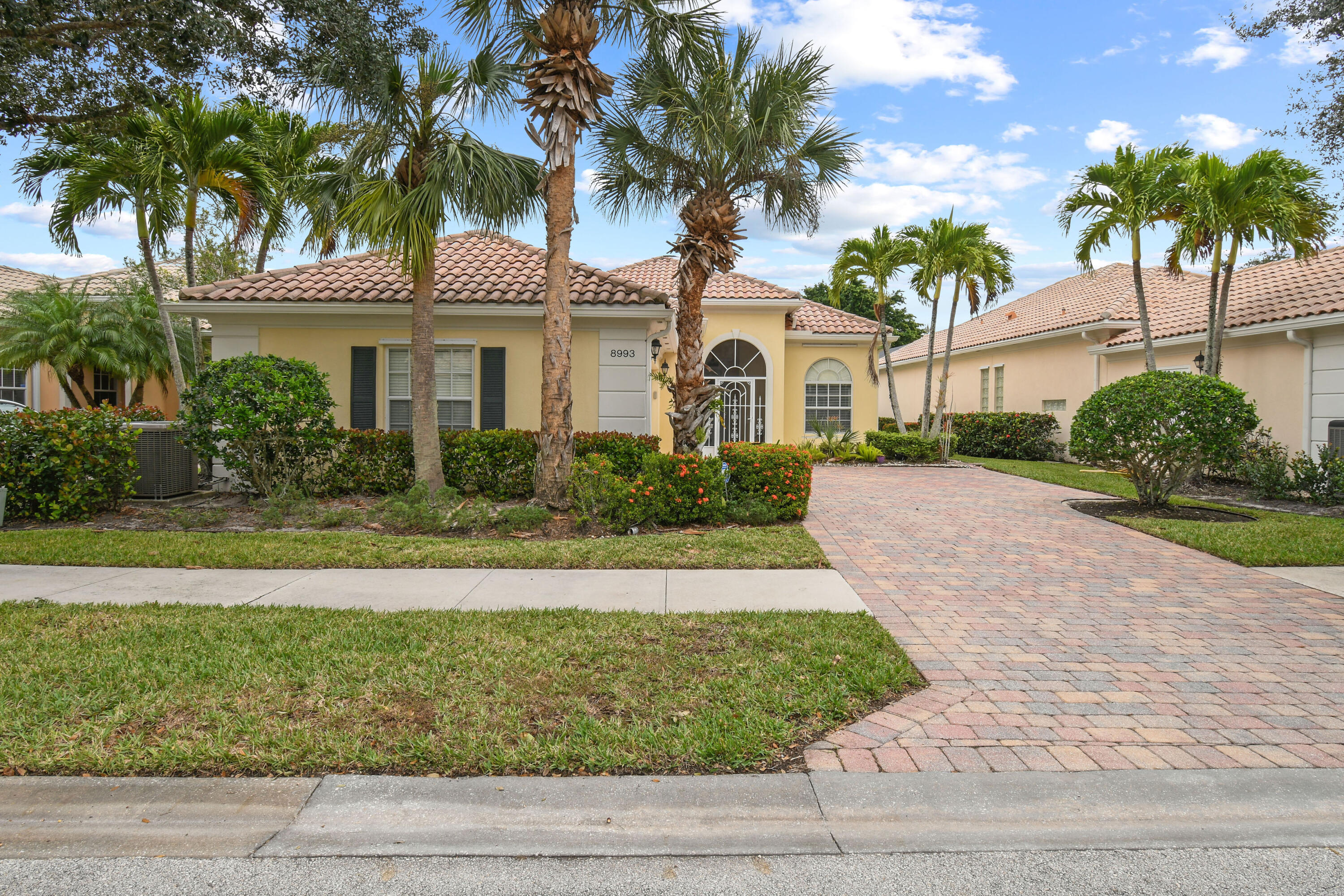 8993 Southeast Hawks Nest Ct  